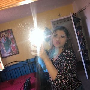 Meet your Posher, Mirna